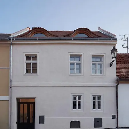 Stajnhaus *
