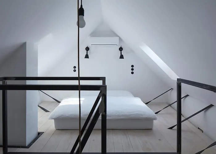 Stajnhaus 4* Mikulov